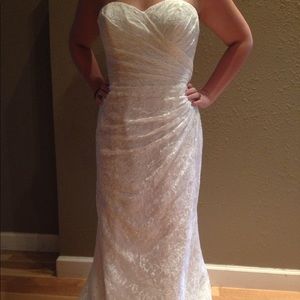Fit and Flare Lace Wedding Dress in Ivory